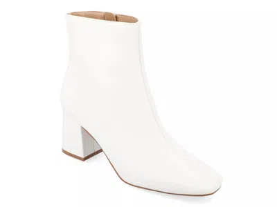Journee Collection Haylinn Boot In White