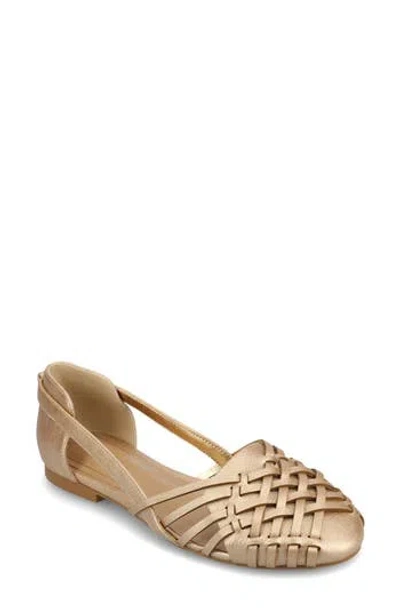 Journee Collection Journee Ekko Weave Flat In Champagne