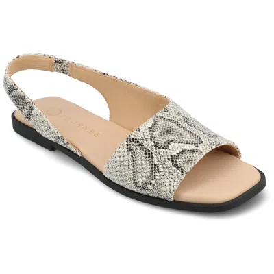 JOURNEE COLLECTION JOURNEE WOMEN'S BRINSLEY MEDIUM AND WIDE WIDTH FLAT SANDALS