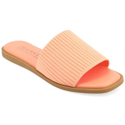 JOURNEE COLLECTION JOURNEE WOMEN'S PRISILLA MEDIUM AND WIDE WIDTH FLAT SANDALS