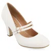 Journee Collection Journee Women's Wide Width Windy Pumps In White