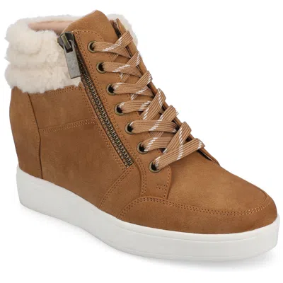 Journee Collection Journee Womens Clarity High Top Wedge Sneaker In Green