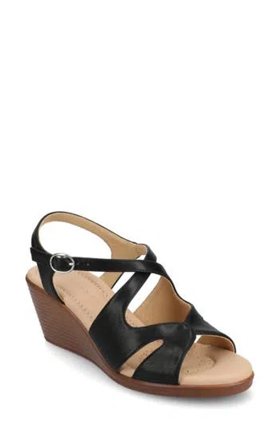 Journee Collection Kedzie Ii Wedge Sandal In Black