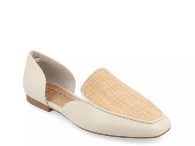 Journee Collection Kennza Flat In White