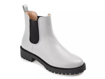 Journee Collection Kenova Chelsea Boot In White