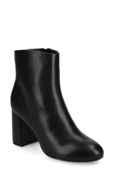 Journee Collection Kit Ankle Boot In Black