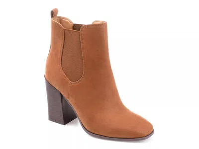Journee Collection Maxxie Chelsea Boot In Brown