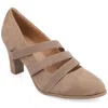 Journee Collection Collection Women's Comfort Narrow Width Loren Pump