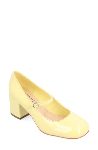 Journee Collection Okenna Pump In Yellow