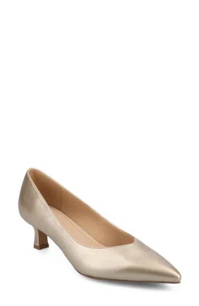 Journee Collection Pammie Pump In Champagne