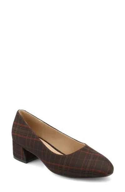 Journee Collection Saarii Block Heel Pump In Burgundy