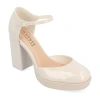 Journee Collection Samarr Womens Round Closed Toe Wedge Heel Pumps In White