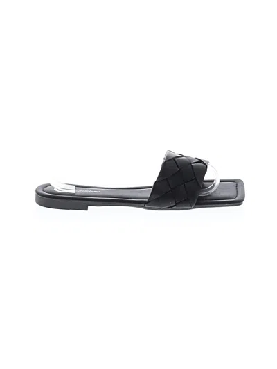 Pre-owned Journee Collection Sandals In Black