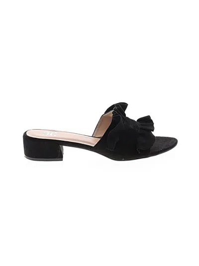 Pre-owned Journee Collection Sandals In Black