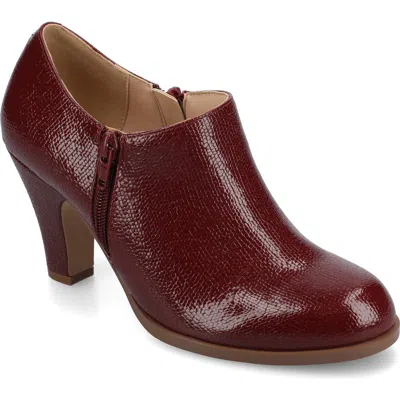 Journee Collection Sanzi Heeled Ankle Bootie In Burgundy
