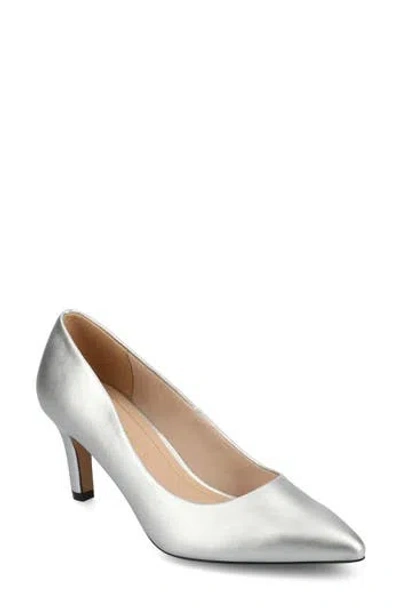 Journee Collection Scylee Pump In Silver