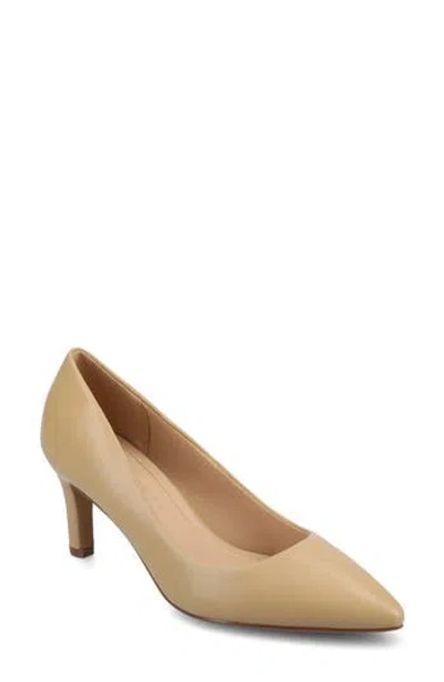 Journee Collection Scylee Pump In Tan