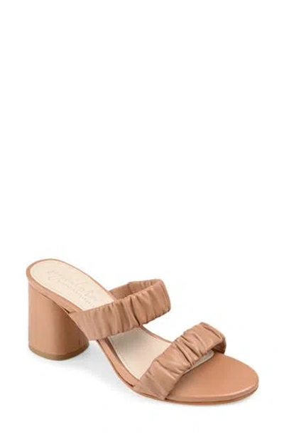 Journee Collection Vidda Sandal In Mocha