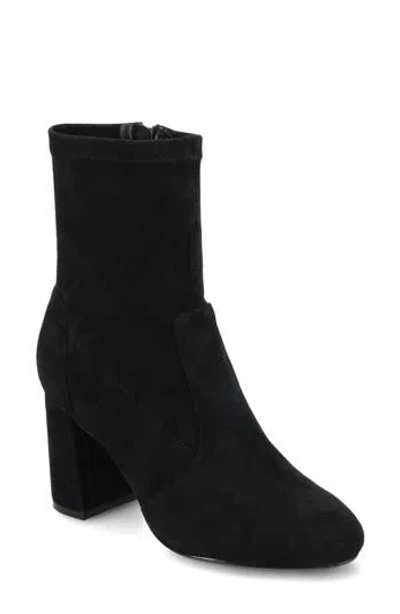 Journee Collection Vivia Boot In Black