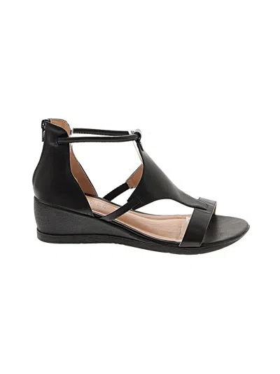Pre-owned Journee Collection Wedges In Black