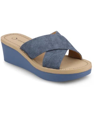 JOURNEE COLLECTION WOMEN'S BIARA CRISSCROSS PLATFORM WEDGE SANDALS