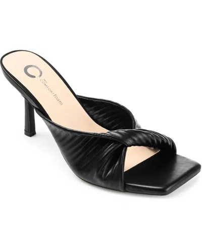 JOURNEE COLLECTION WOMEN'S GREER PLEATED SANDALS