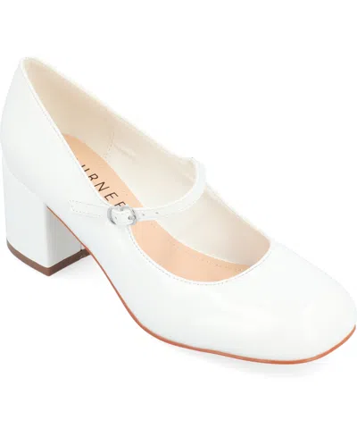 JOURNEE COLLECTION WOMEN'S OKENNA MARY JANE BLOCK HEEL PUMPS