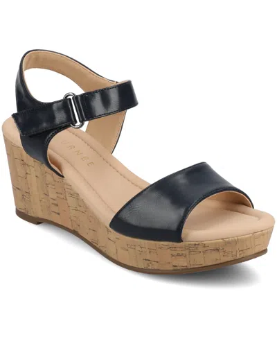 JOURNEE COLLECTION WOMEN'S RANAE ANKLE STRAP PLATFORM CORK WEDGE SANDALS