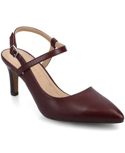 Journee Collection Scipio Pointed Toe Pump In Burgundy