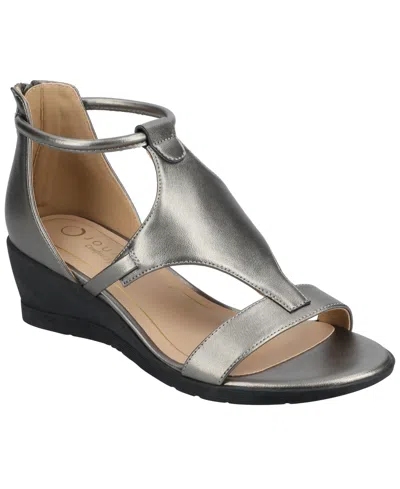 Journee Collection Womens Trayle Wedge Sandals In Metallic