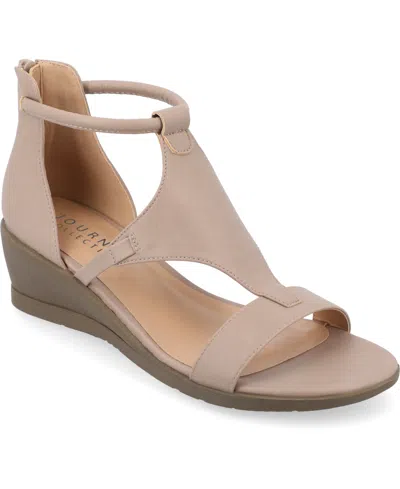 JOURNEE COLLECTION WOMEN'S TRAYLE WEDGE SANDALS