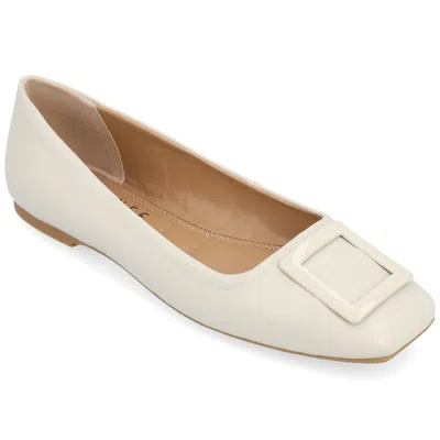 Journee Collection Women's Tru Comfort Foam Zimia Flats In White