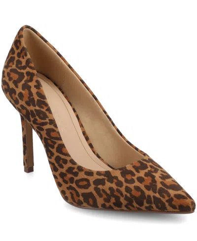 Journee Collection Women's Venus Pointed Toe Comfort Dress Pumps