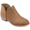 Journee Collection Womens Livvy Block Heel Booties In Brown