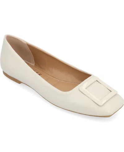 JOURNEE COLLECTION WOMEN'S ZIMIA BUCKLE SQUARE TOE BALLET FLATS
