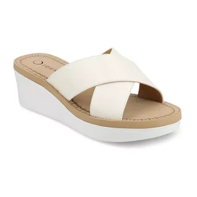 Journee Collection Womens Biara Wedge Sandals In White