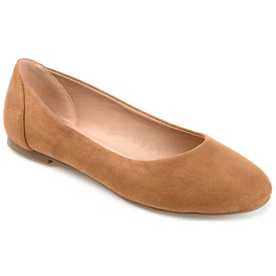 Journee Collection Womens Kavn Medium And Wide Width Comfort Insole Slip On Round Toe Ballet Flats In Tan