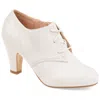 Journee Collection Womens Leona Inside Zip Block Heel Booties In White