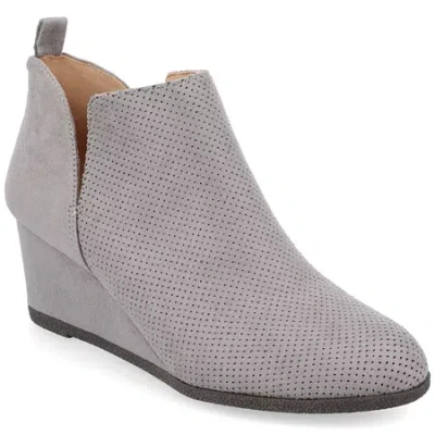 Journee Collection Womens Mylee Wedge Heel Booties In Gray