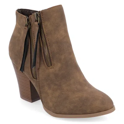 JOURNEE COLLECTION WOMENS VALLY INSIDE ZIP STACKED HEEL BOOTIES