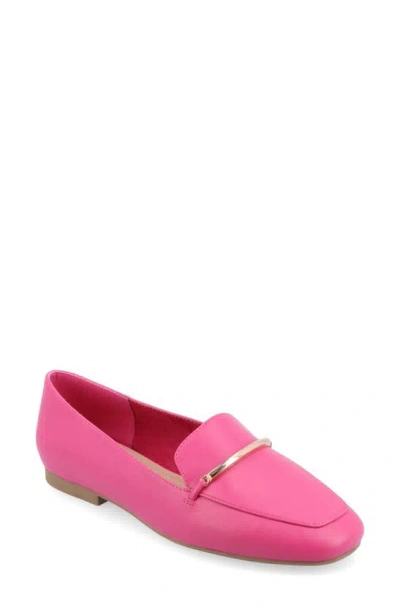 Journee Collection Wrenn Loafer In Fuchsia