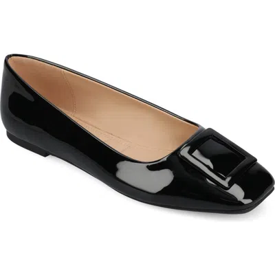 Journee Collection Zimia Square Buckle Flat In Patent/black