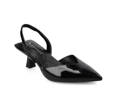 Journee Fallon Pump In Black