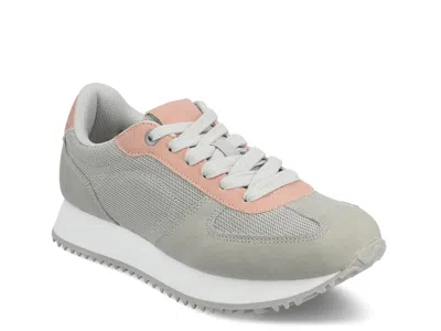 Journee Flow Sneaker In Gray