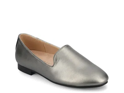 Journee Ishani Flat In Gray