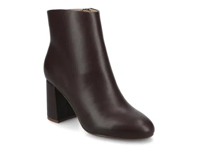 Journee Kit Bootie In Brown