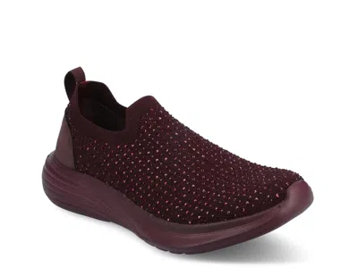 Journee Linnea Slipon Sneaker In Burgundy