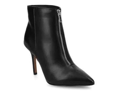 Journee Mayra Chelsea Boot In Black