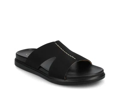 Journee Misey Sandal In Black