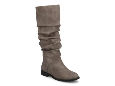 Journee Pennie Boot In Brown